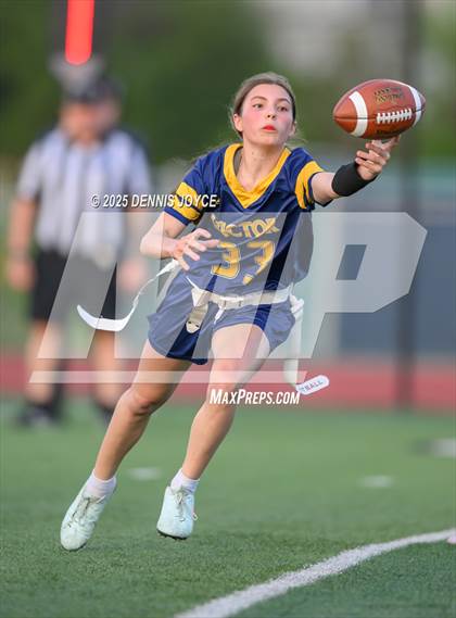 Thumbnail 2 in Fairport @ Victor photogallery.
