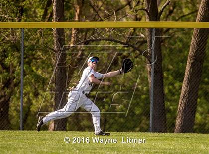 Thumbnail 1 in Dixie @ Lloyd photogallery.