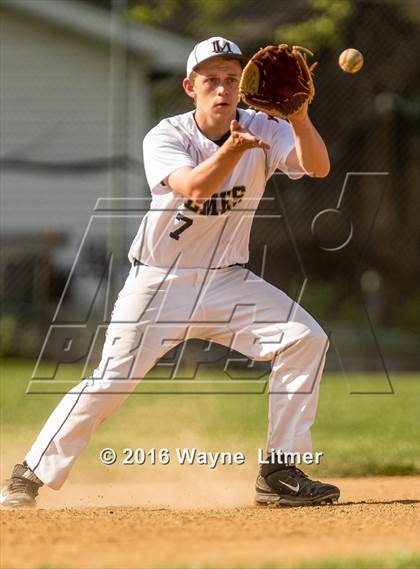 Thumbnail 3 in Dixie @ Lloyd photogallery.