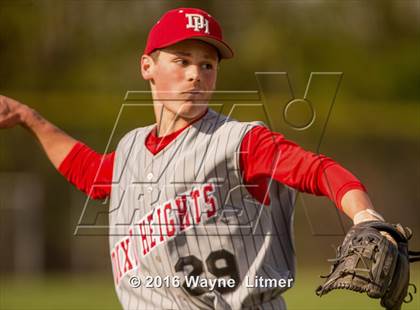 Thumbnail 3 in Dixie @ Lloyd photogallery.