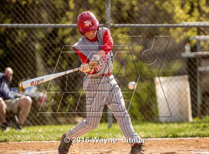 Thumbnail 1 in Dixie @ Lloyd photogallery.