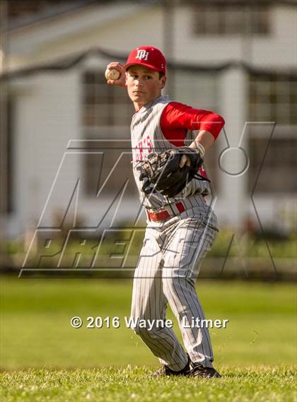 Thumbnail 2 in Dixie @ Lloyd photogallery.
