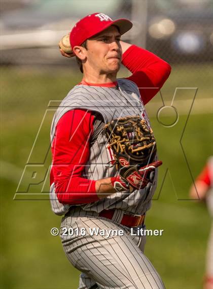 Thumbnail 3 in Dixie @ Lloyd photogallery.