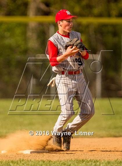 Thumbnail 3 in Dixie @ Lloyd photogallery.