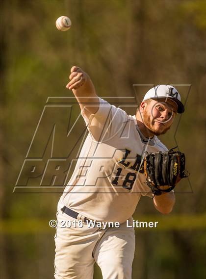 Thumbnail 3 in Dixie @ Lloyd photogallery.