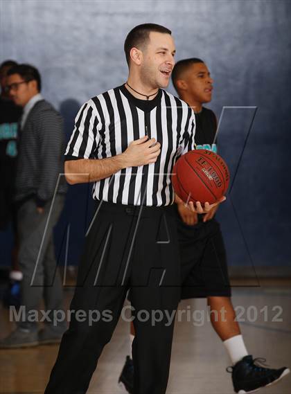Thumbnail 1 in Contreras @ Bellarmine-Jefferson (Bell-Jeff Holiday Classic) photogallery.