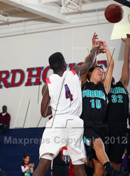 Thumbnail 3 in Contreras @ Bellarmine-Jefferson (Bell-Jeff Holiday Classic) photogallery.