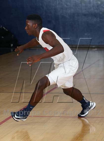 Thumbnail 2 in Contreras @ Bellarmine-Jefferson (Bell-Jeff Holiday Classic) photogallery.