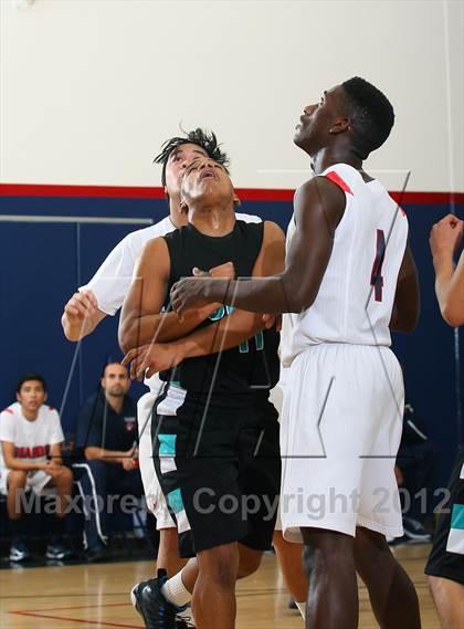 Thumbnail 1 in Contreras @ Bellarmine-Jefferson (Bell-Jeff Holiday Classic) photogallery.