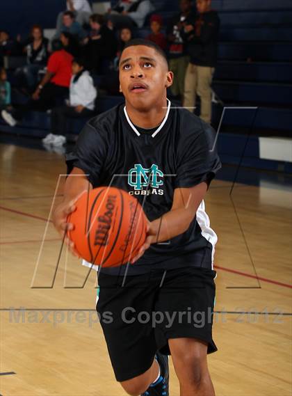 Thumbnail 3 in Contreras @ Bellarmine-Jefferson (Bell-Jeff Holiday Classic) photogallery.