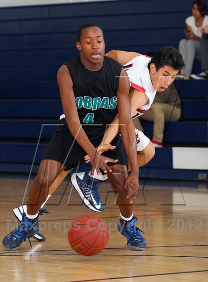 Thumbnail 2 in Contreras @ Bellarmine-Jefferson (Bell-Jeff Holiday Classic) photogallery.