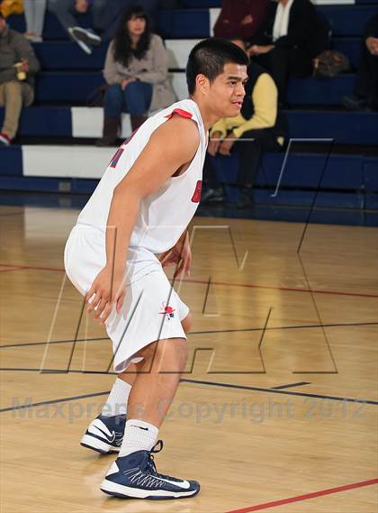 Thumbnail 2 in Contreras @ Bellarmine-Jefferson (Bell-Jeff Holiday Classic) photogallery.
