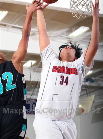 Thumbnail 3 in Contreras @ Bellarmine-Jefferson (Bell-Jeff Holiday Classic) photogallery.
