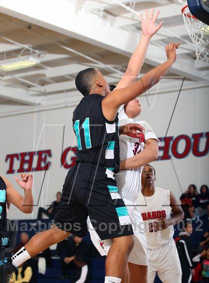 Thumbnail 1 in Contreras @ Bellarmine-Jefferson (Bell-Jeff Holiday Classic) photogallery.