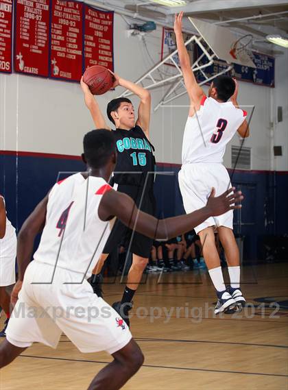 Thumbnail 1 in Contreras @ Bellarmine-Jefferson (Bell-Jeff Holiday Classic) photogallery.