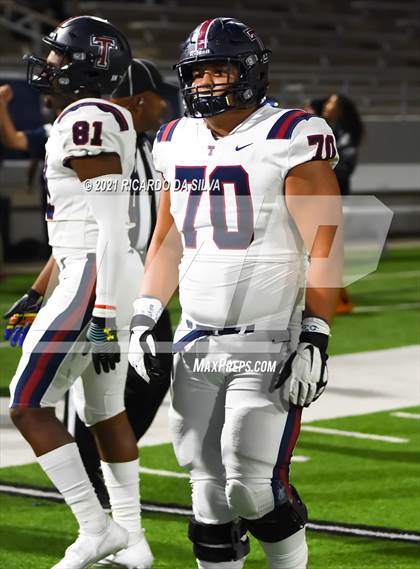 Thumbnail 1 in Jersey Village vs Tompkins (UIL 6A Area Playoff) photogallery.