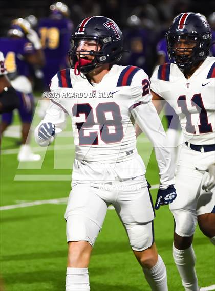 Thumbnail 2 in Jersey Village vs Tompkins (UIL 6A Area Playoff) photogallery.