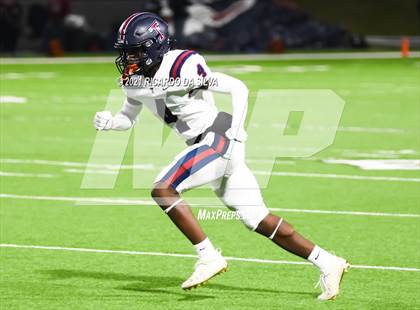 Thumbnail 3 in Jersey Village vs Tompkins (UIL 6A Area Playoff) photogallery.