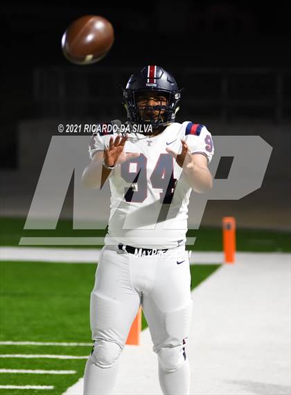 Thumbnail 3 in Jersey Village vs Tompkins (UIL 6A Area Playoff) photogallery.