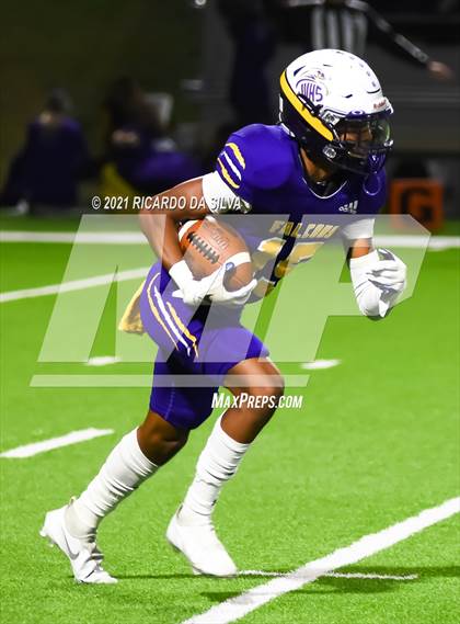 Thumbnail 1 in Jersey Village vs Tompkins (UIL 6A Area Playoff) photogallery.