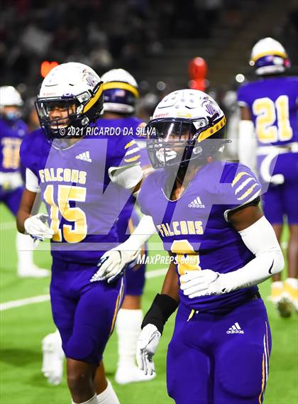 Thumbnail 3 in Jersey Village vs Tompkins (UIL 6A Area Playoff) photogallery.