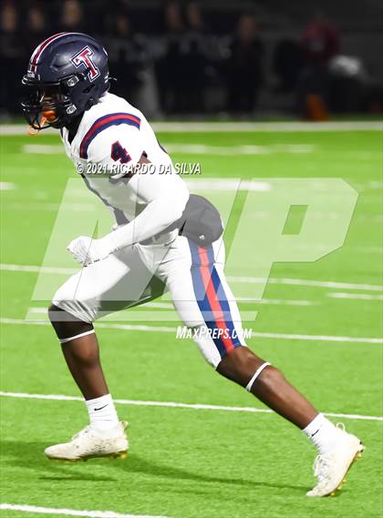 Thumbnail 1 in Jersey Village vs Tompkins (UIL 6A Area Playoff) photogallery.