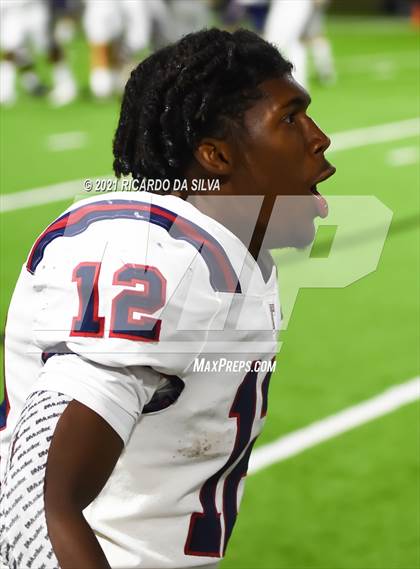 Thumbnail 1 in Jersey Village vs Tompkins (UIL 6A Area Playoff) photogallery.