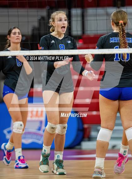 Thumbnail 3 in Marvin Ridge vs Cardinal Gibbons (NCHSAA 4A Final) photogallery.
