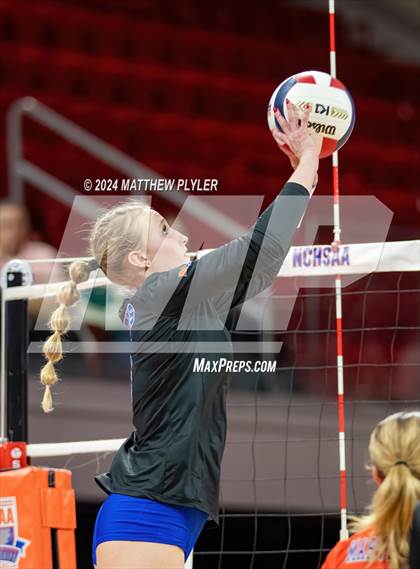 Thumbnail 2 in Marvin Ridge vs Cardinal Gibbons (NCHSAA 4A Final) photogallery.