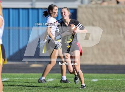Thumbnail 3 in Green Mountain vs. Elizabeth (CHSAA 4A Second Round) photogallery.