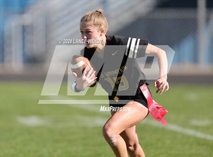 Thumbnail 1 in Green Mountain vs. Elizabeth (CHSAA 4A Second Round) photogallery.