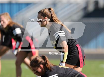 Thumbnail 1 in Green Mountain vs. Elizabeth (CHSAA 4A Second Round) photogallery.