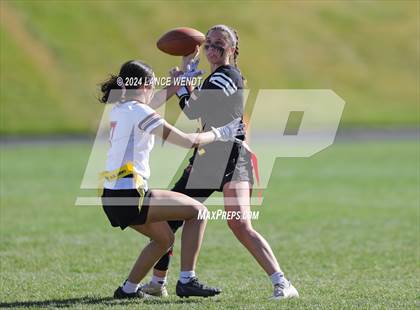 Thumbnail 3 in Green Mountain vs. Elizabeth (CHSAA 4A Second Round) photogallery.
