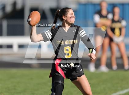 Thumbnail 2 in Green Mountain vs. Elizabeth (CHSAA 4A Second Round) photogallery.