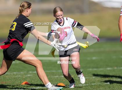 Thumbnail 1 in Green Mountain vs. Elizabeth (CHSAA 4A Second Round) photogallery.