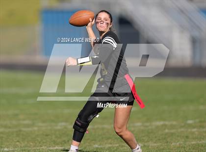 Thumbnail 2 in Green Mountain vs. Elizabeth (CHSAA 4A Second Round) photogallery.