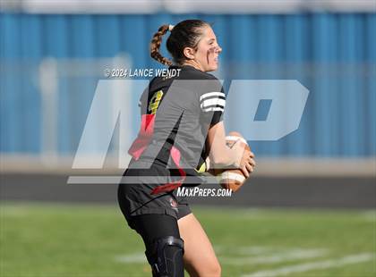 Thumbnail 2 in Green Mountain vs. Elizabeth (CHSAA 4A Second Round) photogallery.
