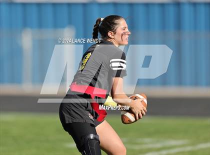 Thumbnail 3 in Green Mountain vs. Elizabeth (CHSAA 4A Second Round) photogallery.