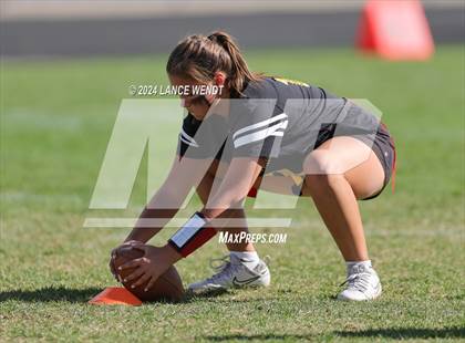 Thumbnail 3 in Green Mountain vs. Elizabeth (CHSAA 4A Second Round) photogallery.
