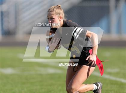 Thumbnail 3 in Green Mountain vs. Elizabeth (CHSAA 4A Second Round) photogallery.