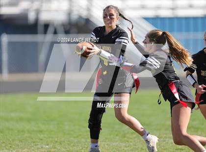 Thumbnail 1 in Green Mountain vs. Elizabeth (CHSAA 4A Second Round) photogallery.