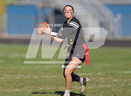Thumbnail 3 in Green Mountain vs. Elizabeth (CHSAA 4A Second Round) photogallery.