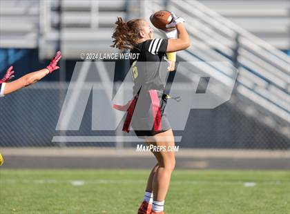 Thumbnail 2 in Green Mountain vs. Elizabeth (CHSAA 4A Second Round) photogallery.