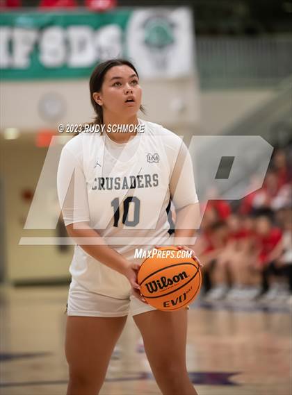 Thumbnail 2 in Imperial vs. Mater Dei Catholic (CIF SDS D1 Championship) photogallery.