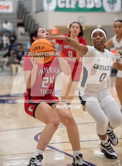 Thumbnail 1 in Imperial vs. Mater Dei Catholic (CIF SDS D1 Championship) photogallery.