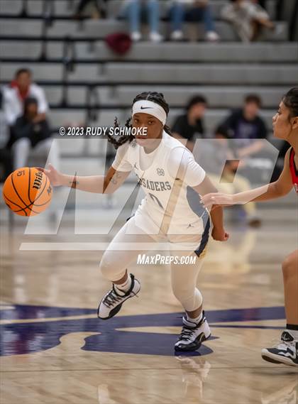 Thumbnail 2 in Imperial vs. Mater Dei Catholic (CIF SDS D1 Championship) photogallery.