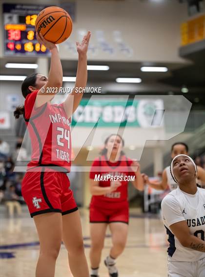 Thumbnail 3 in Imperial vs. Mater Dei Catholic (CIF SDS D1 Championship) photogallery.