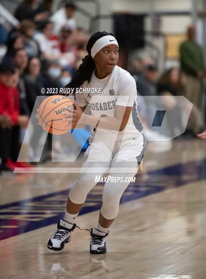 Thumbnail 2 in Imperial vs. Mater Dei Catholic (CIF SDS D1 Championship) photogallery.