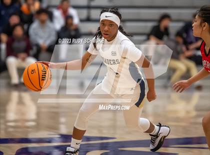 Thumbnail 3 in Imperial vs. Mater Dei Catholic (CIF SDS D1 Championship) photogallery.