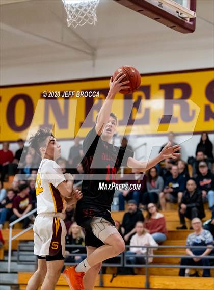 Thumbnail 1 in Valley View @ Simi Valley (CIF SS D3A Playoff 2nd Round) photogallery.
